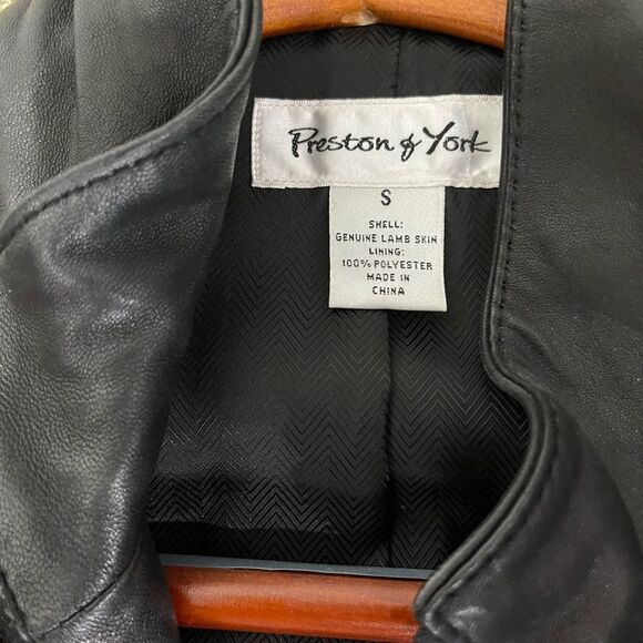 Preston & York Lamb Skin
Jacket - Picture 4 of 5
